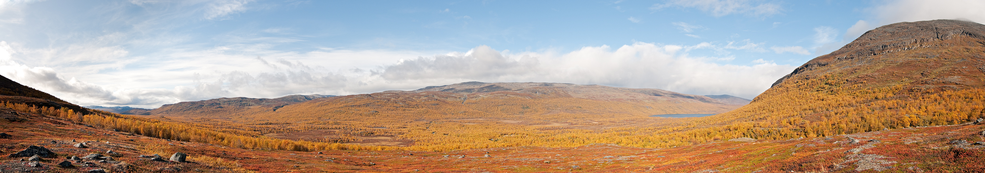 Panoraama Abiskon kansallispuiston yl�puolelta.