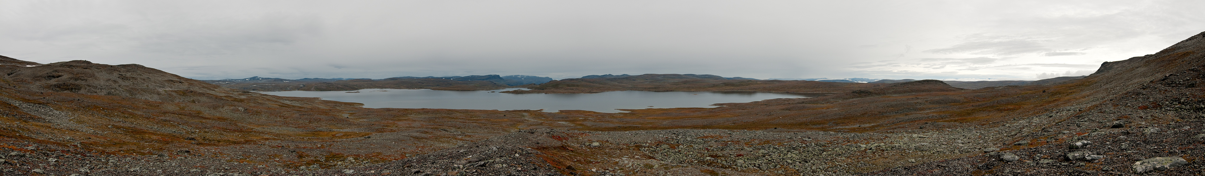 Panoraama Haltin l�nsipuolelta.
