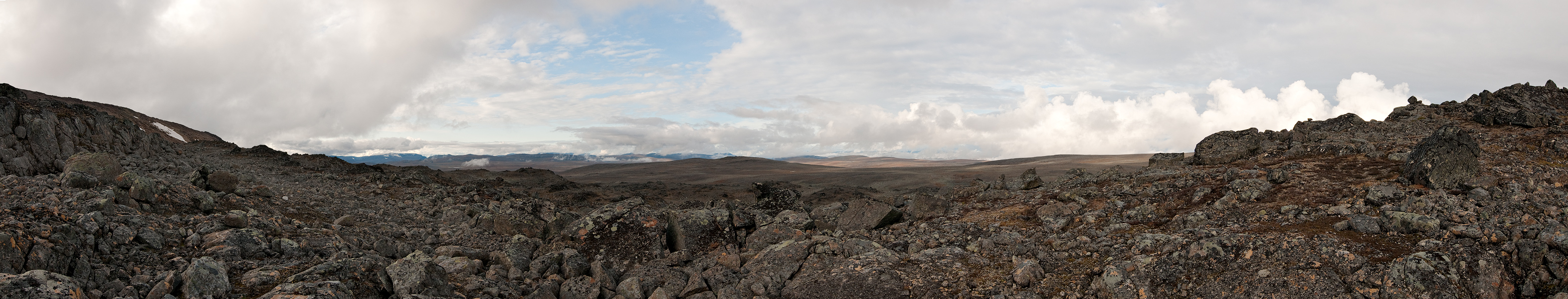 Panoraama Haltin pohjoispuolelta.